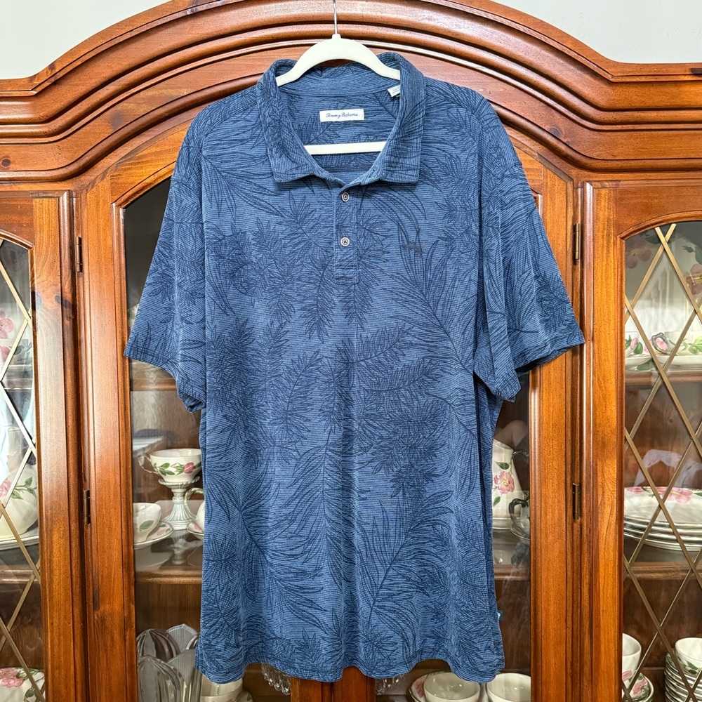 Men’s Tommy Bahama IslandZone navy polo, Size 2XLB.  EUC.